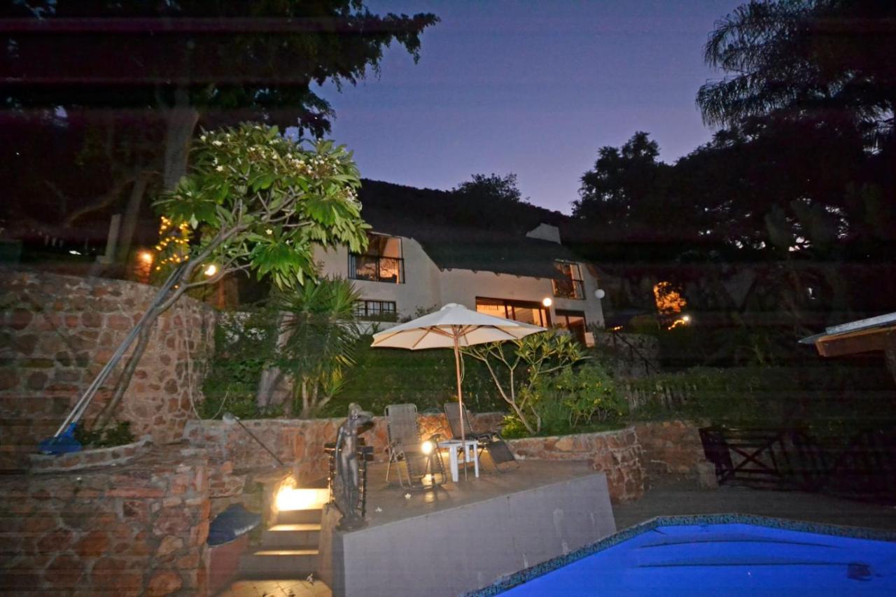 Cozy Kosmos Bed & Breakfast Hartbeespoort Exterior foto