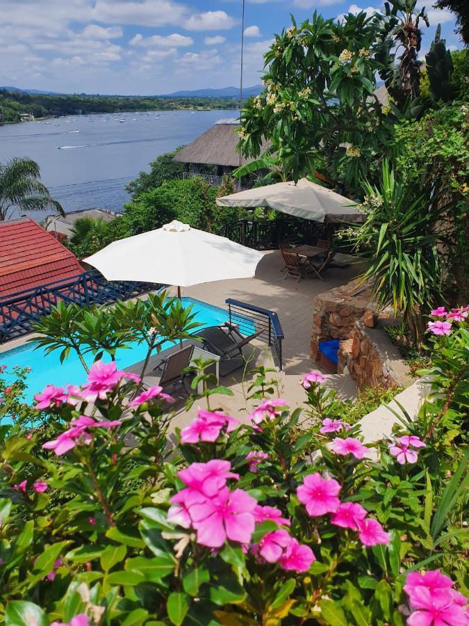 Cozy Kosmos Bed & Breakfast Hartbeespoort Exterior foto