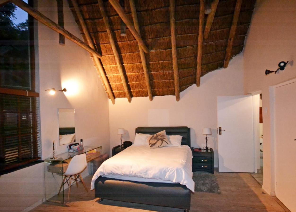 Cozy Kosmos Bed & Breakfast Hartbeespoort Exterior foto
