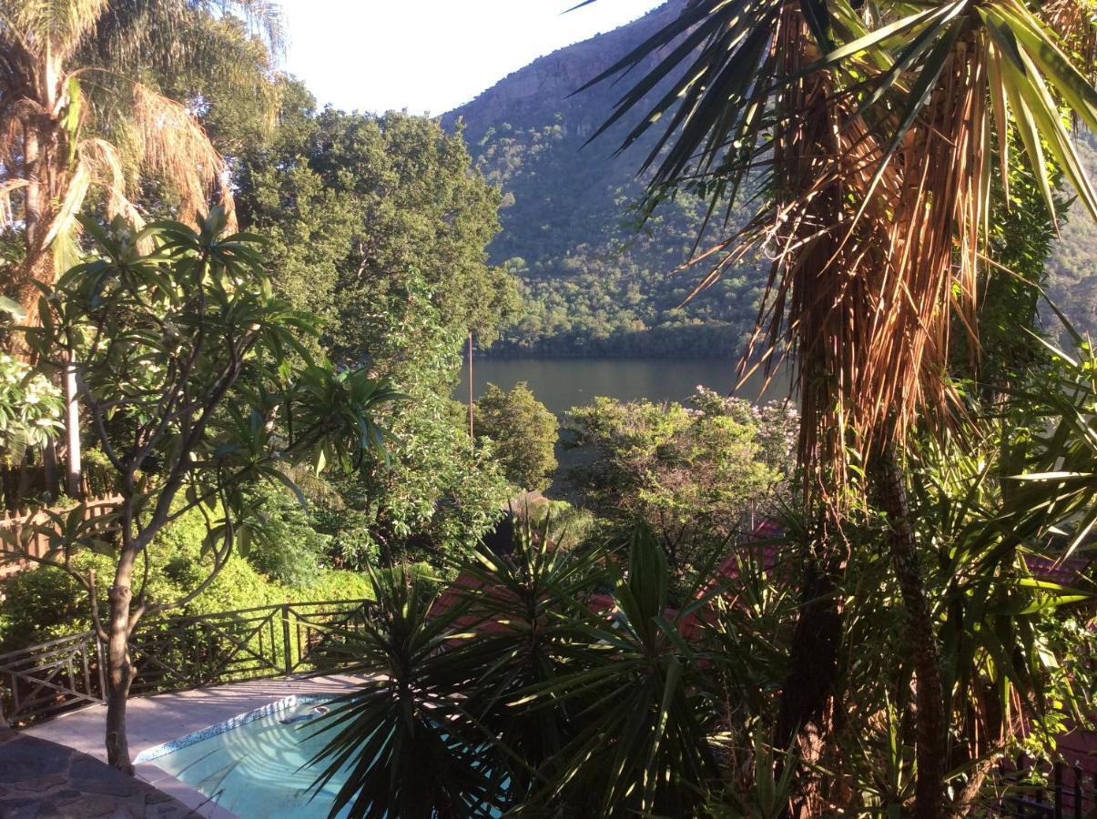 Cozy Kosmos Bed & Breakfast Hartbeespoort Exterior foto