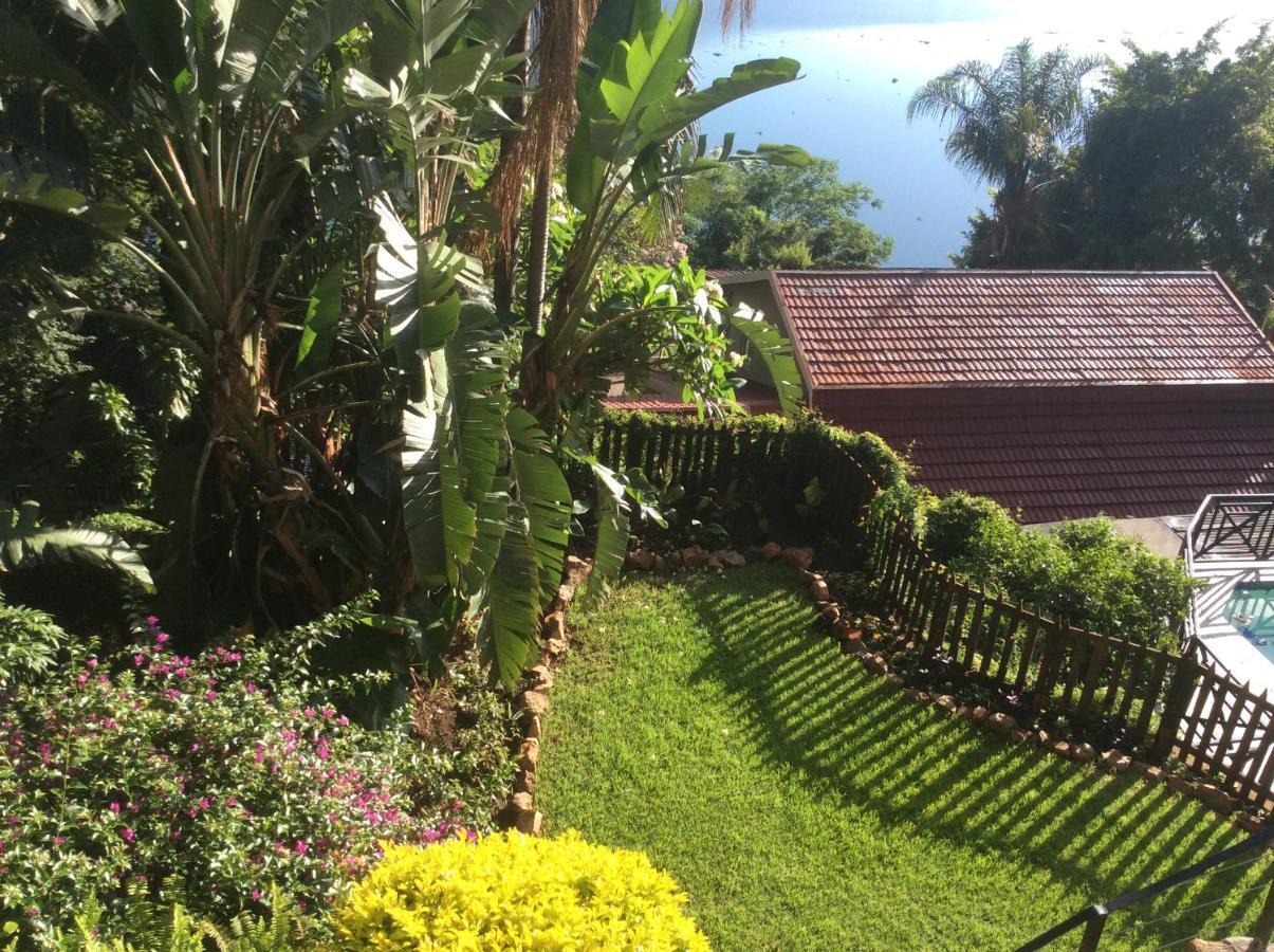 Cozy Kosmos Bed & Breakfast Hartbeespoort Exterior foto
