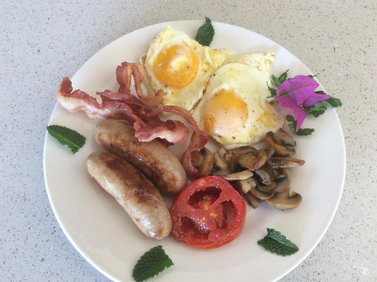 Cozy Kosmos Bed & Breakfast Hartbeespoort Exterior foto